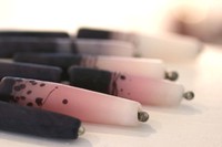 s_pendentif-brins-opalin-rose